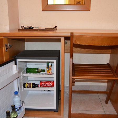 Hotel Ristorante L'Avvenire ジッツェリーア 部屋 写真