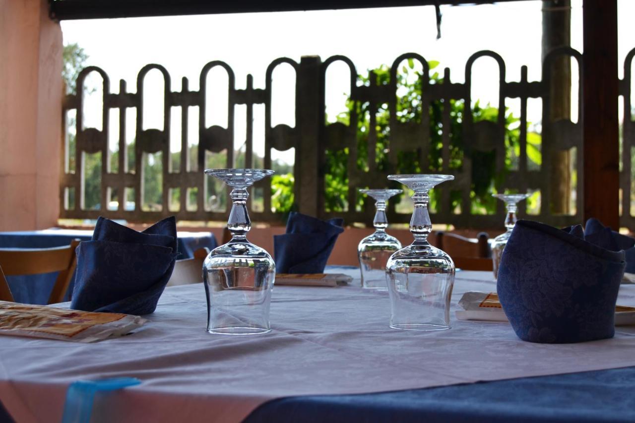 Hotel Ristorante L'Avvenire ジッツェリーア エクステリア 写真
