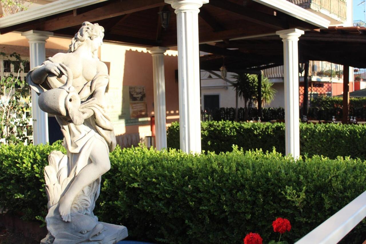 Hotel Ristorante L'Avvenire ジッツェリーア エクステリア 写真