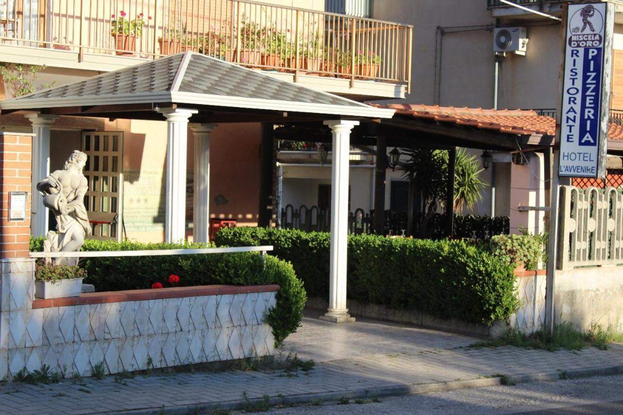 Hotel Ristorante L'Avvenire ジッツェリーア エクステリア 写真