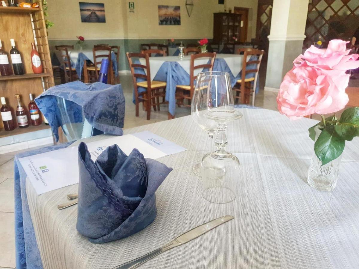Hotel Ristorante L'Avvenire ジッツェリーア エクステリア 写真