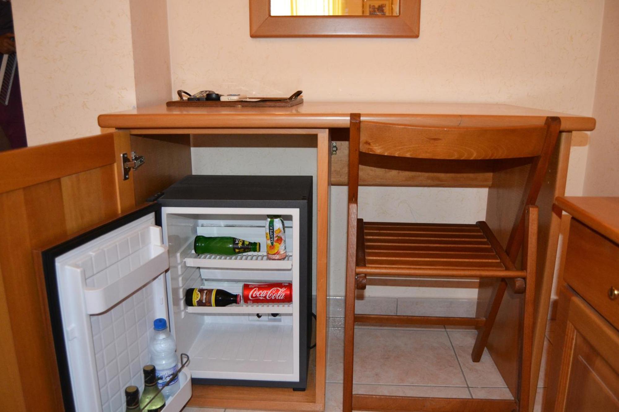 Hotel Ristorante L'Avvenire ジッツェリーア 部屋 写真